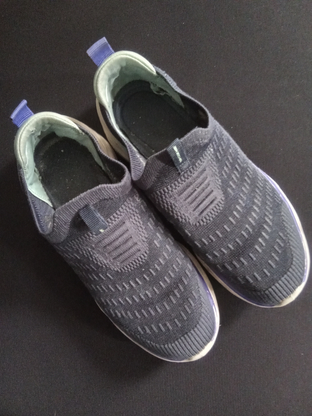 Women's Slip-On Knit Athletic Shoes - Dark Blue